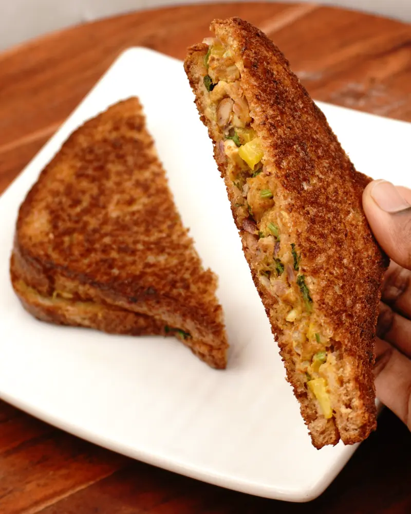 Curd Chicken Tikka Sandwich