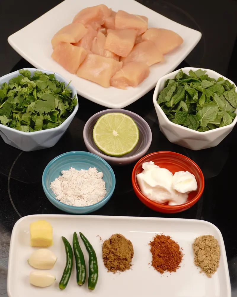 Ingredients for Low Carb, Less Oil Hariyali Tikka  including Boneless skinless chicken breast, Coriander leaves, Mint leaves