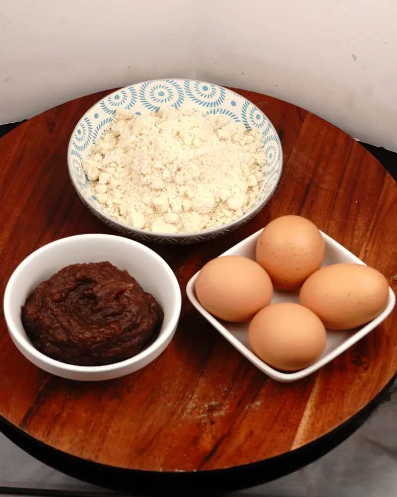 Ingredients for 3 Ingredient Dates Cake including Almond flour, Egg, Baking Dates (Date spread)