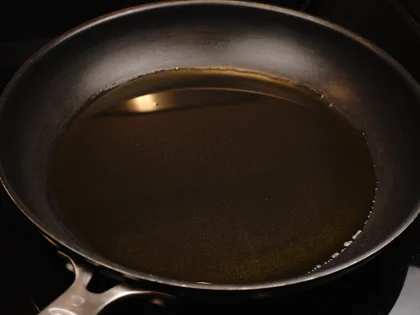 Avocado Chicken Tikka Sandwich - Heat a thin layer of ghee in the nonstick fry pan