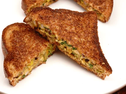 Avocado Chicken Tikka Sandwich - Ready to serve