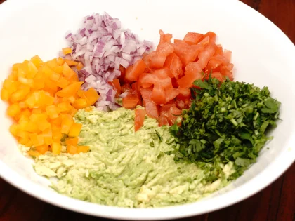 Avocado Veggie Salad Open Sandwich - Prepare Stuffing