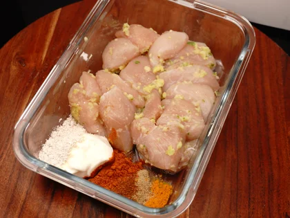 Curd Chicken Open Sandwich - Prepare and apply the second marinade