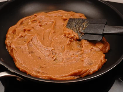 Baking Date / Date Spread - Heat the paste and stir constantly