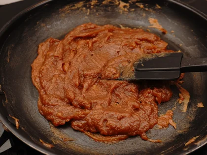 Baking Date / Date Spread - Heat the paste and stir constantly
