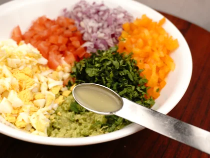 Avocado Egg Veggie Salad Open Sandwich - Prepare Stuffing