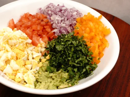 Avocado Egg Veggie Salad Open Sandwich - Prepare Stuffing