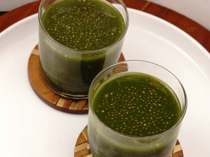 Green Juice With Chia Seeds - Add the Chia Seeds and Serve