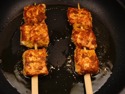 Garlic Fish Tikka (Lasooni Fish Tikka) - Cooking the Remaining Sides
