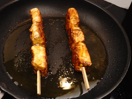 Garlic Fish Tikka (Lasooni Fish Tikka) - Cooking the Remaining Sides