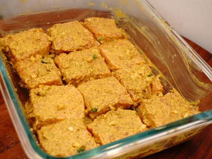 Low Carb, Less Oil Lasooni Fish Tikka - Applying the second marinade