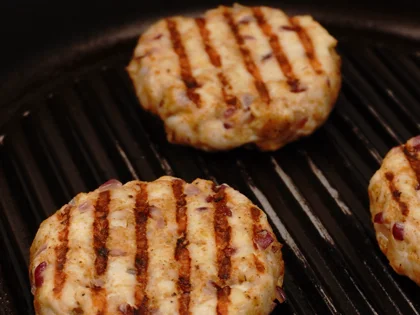 Low Calorie Pan Grilled Chicken Patty Kebab - In low heat, continue to cook them for about 4 to 5 minutes, to cook inside