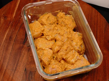 Mayo Chicken Open Sandwich - Prepare and apply the second marinade
