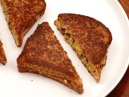 Mayo Chicken Tikka Sandwich - Ready to serve
