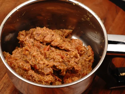 Mughlai Chicken Curry - Make paste