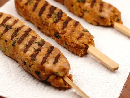 Transfer the grilled chicken skewers to a paper towel lined plate, transfer them to clean plate to rest for at least 5 to 10 minutes before serve