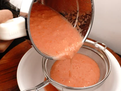 Low Calorie Raw Tomato Smoothie - Strain for a Perfect Texture