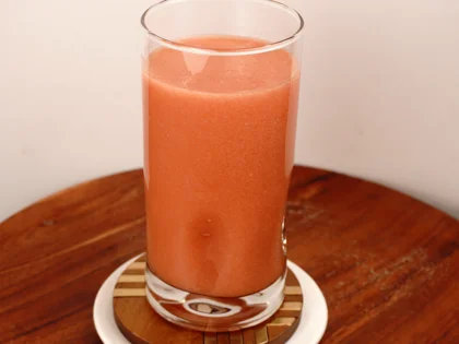Low Calorie Raw Tomato Smoothie - Serve or Store Immediately