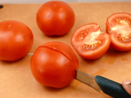 Low Calorie Raw Tomato Smoothie - Drying, Coring, and Chopping