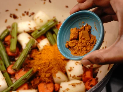Restaurant Style Vegetable Sambar - Add ground spices
